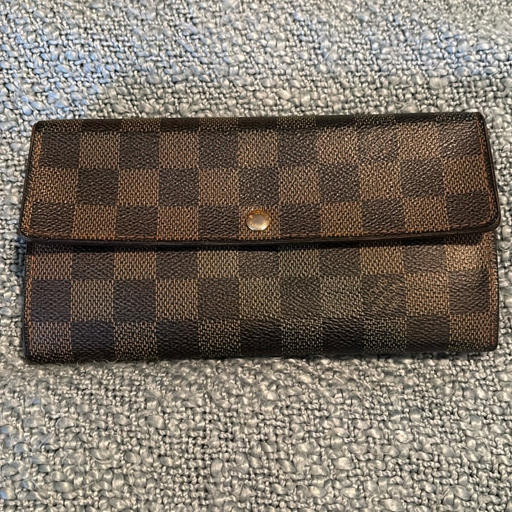 Louis Vuitton Damier Wallet
